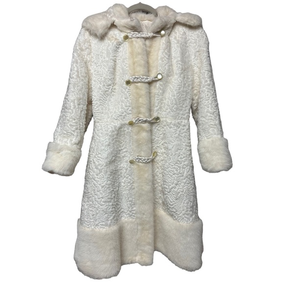 Source Unknown Jackets & Blazers - Vintage Winter Princess Coat With Faux‎ Fur & Toggle Closure Unlabeled Size S/M